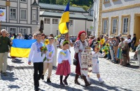 25-1-Ukrainische-Trachtengruppe
