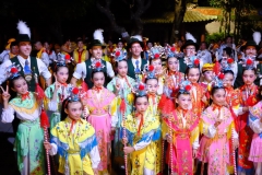 4_Bei_Aufstellung_zur_Herbstparade_am Zumiao_temple