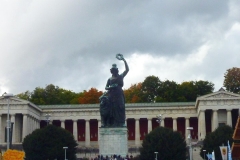 23_Bavaria_mit_Ruhmeshalle