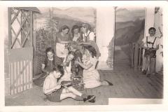 10cTheaterstueck-HolledauerFidel-zusam.mit-KirchenchorFruehjahr-1953-Copy