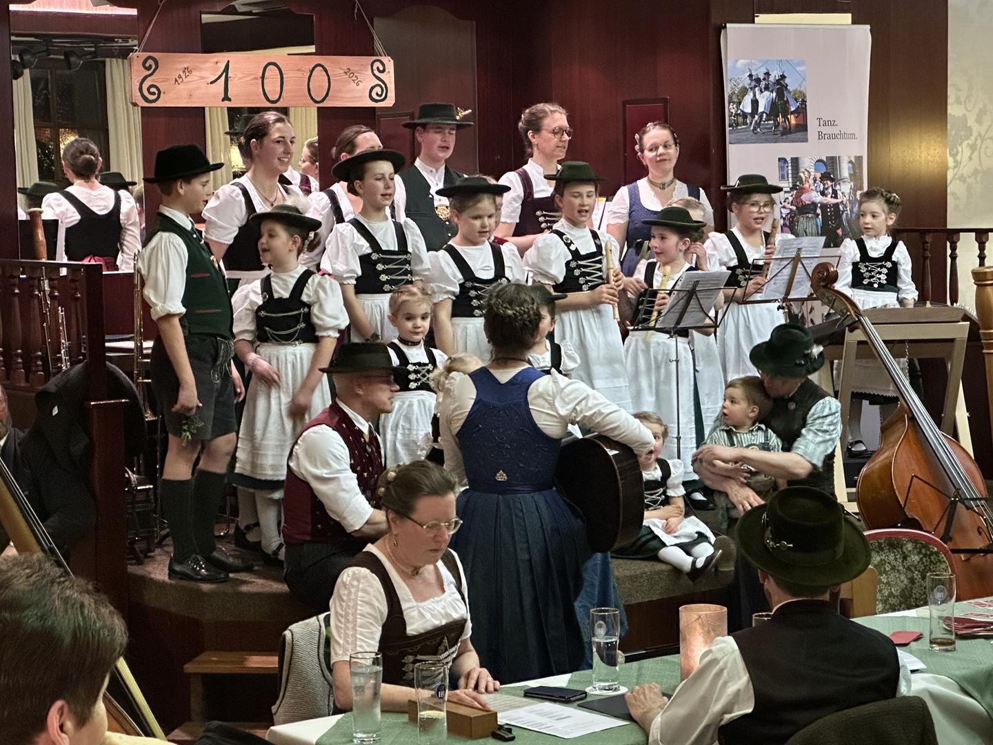 Frühjahrshoagartn mit viel Herzblut für Musi und Gsang