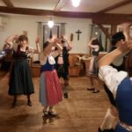 Jetzt werd tanzt – „Volkstänze für Kinder“ in Notzenhausen