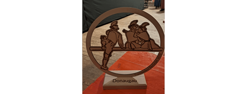 <center>Es wird weiter gefeiert -104 Jahre<br>Trachtenverein „D´ Altmühler“ Eichstätt <br> und Gaufest Donaugau-Trachtenverband</center>