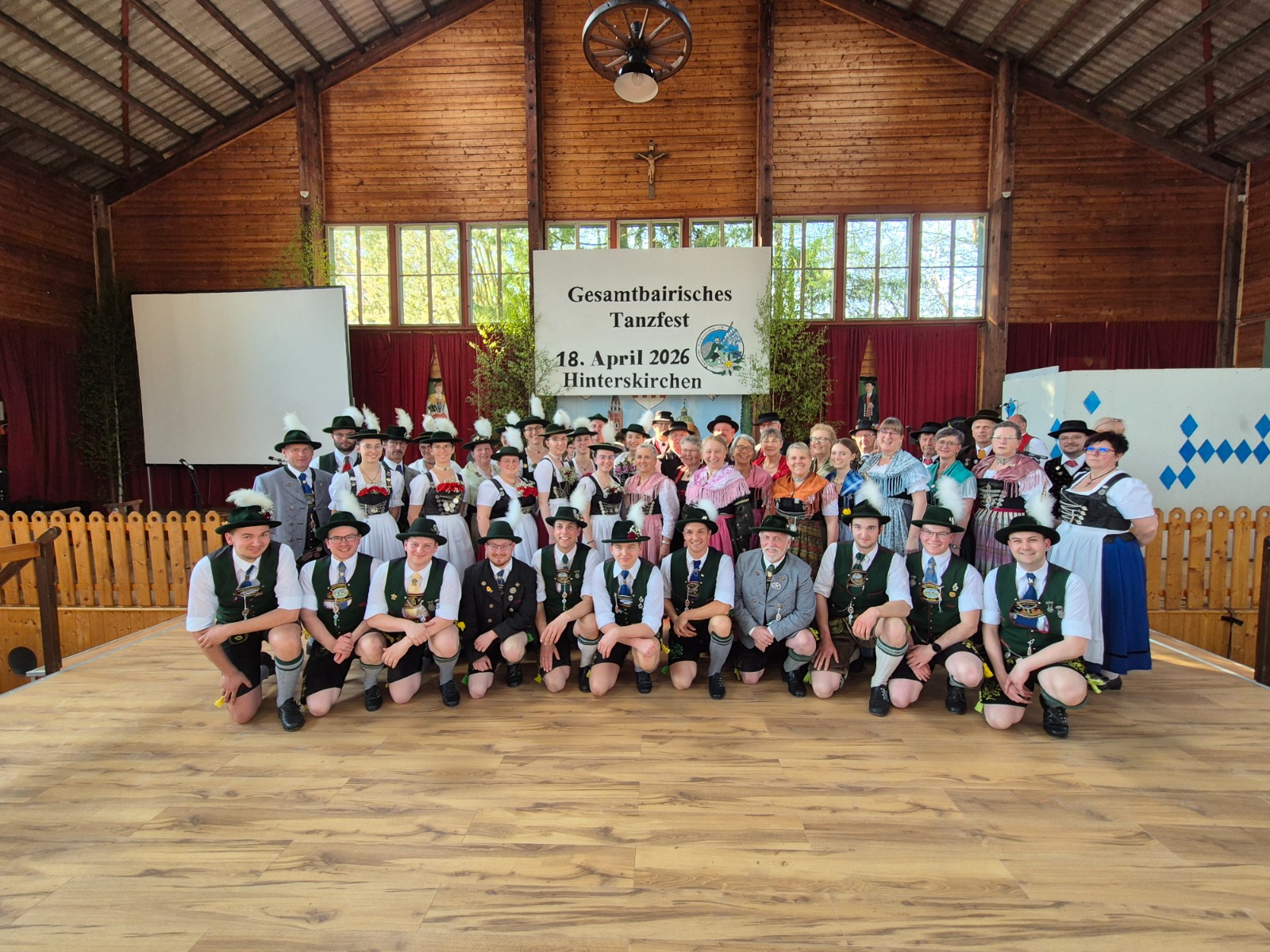 Besuch des Gesamtbairischen Tanzfestes  am 18.04.2026 in Hinterskirchen